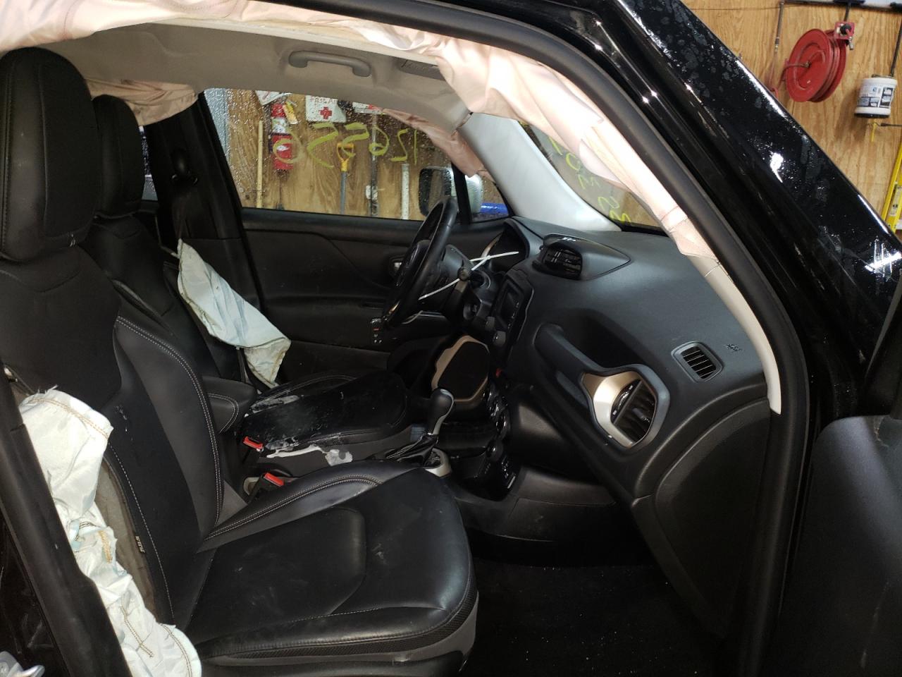 Photo 5 from auction – 2015 JEEP RENEGADE L with VIN ZACCJBDT0FPB56248