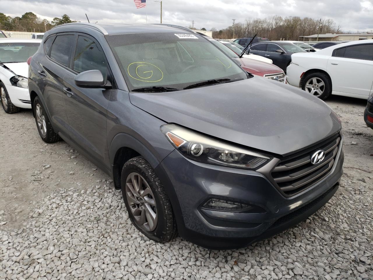 HYUNDAI TUCSON 2016 with VIN KM8J33A47GU124134 - Photo from auction