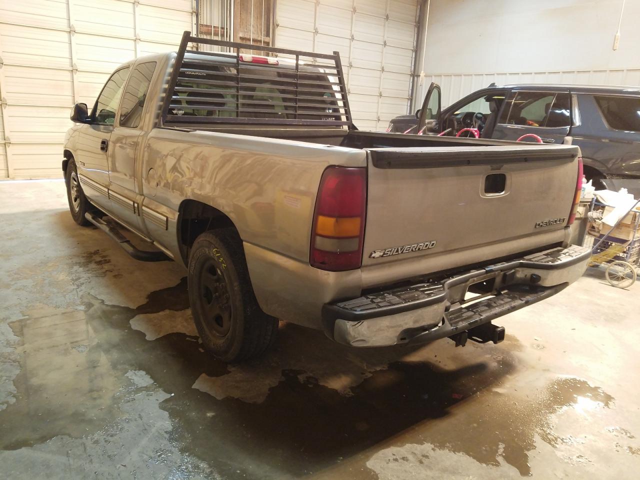 Photo 3 from auction – 2002 CHEVROLET SILVERADO with VIN 2GCEC19T321275319