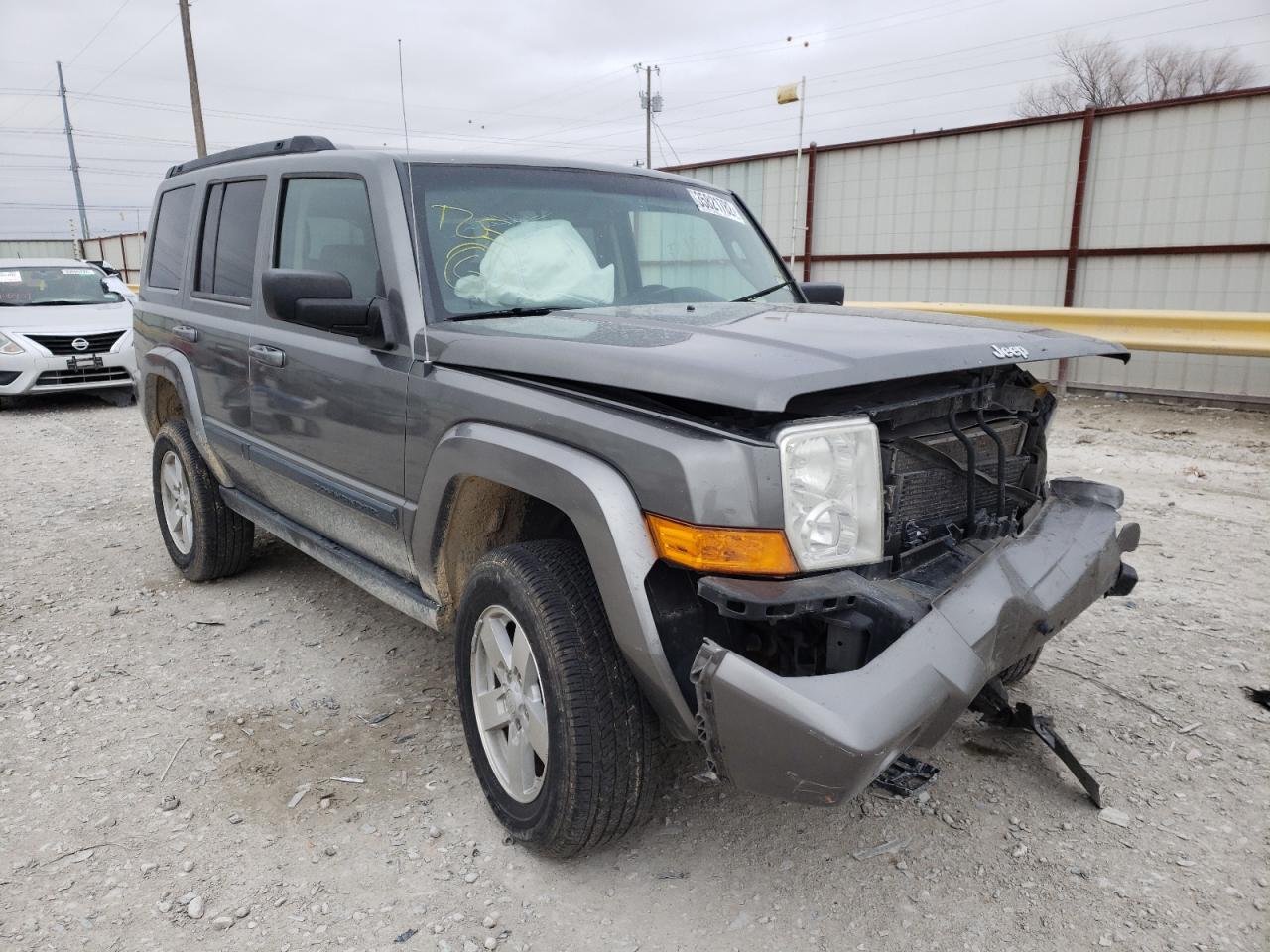 JEEP COMMANDER 2008 with VIN 1J8HG48N78C151085 - Photo from auction