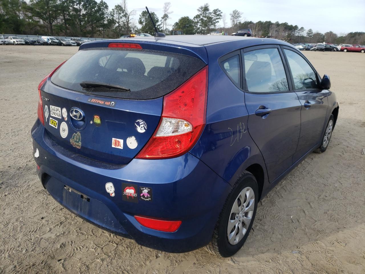 Photo 4 from auction – 2017 HYUNDAI ACCENT SE with VIN KMHCT5AE4HU319624