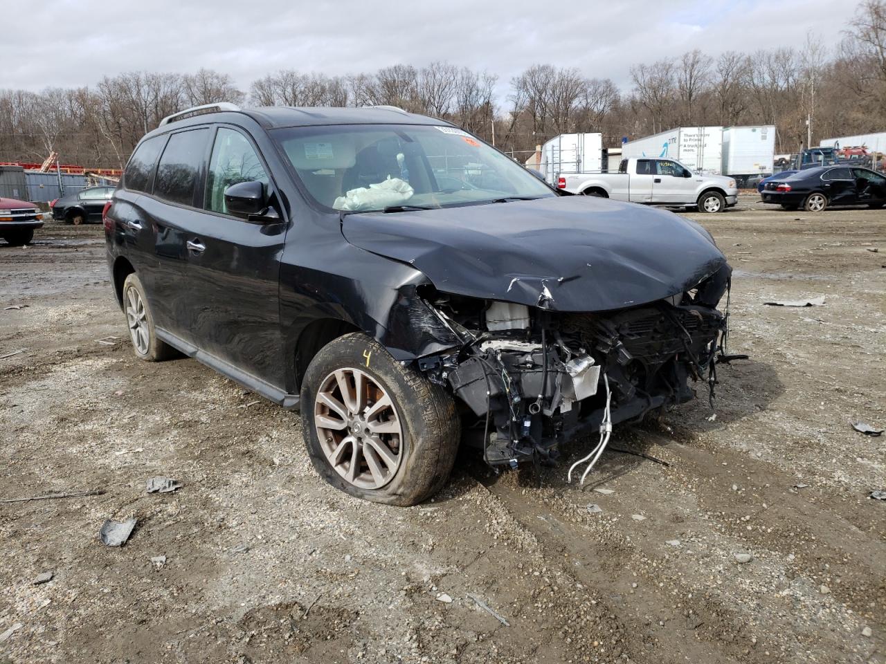 NISSAN PATHFINDER 2016 with VIN 5N1AR2MM6GC606135 - Photo from auction