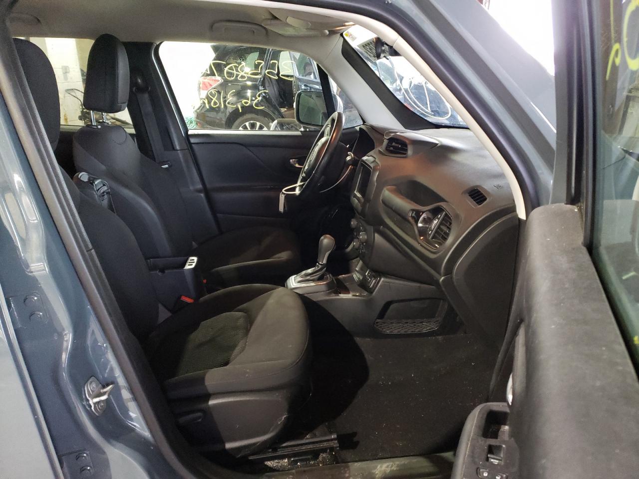 Photo 5 from auction – 2018 JEEP RENEGADE L with VIN ZACCJABB5JPH96335