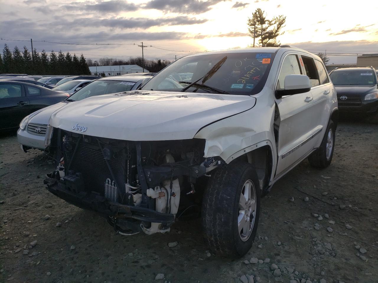 Photo 2 from auction – 2011 JEEP GRAND CHER with VIN 1J4RR4GG9BC656894