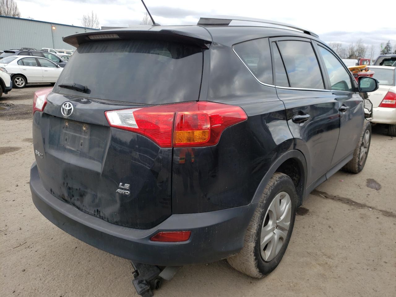 Photo 4 from auction – 2015 TOYOTA RAV4 LE with VIN 2T3BFREV9FW340137