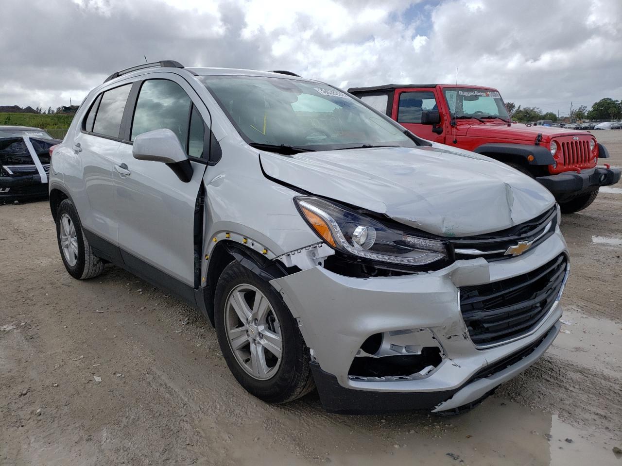 Photo 1 from auction – 2021 CHEVROLET TRAX 1LT with VIN KL7CJLSB1MB306352