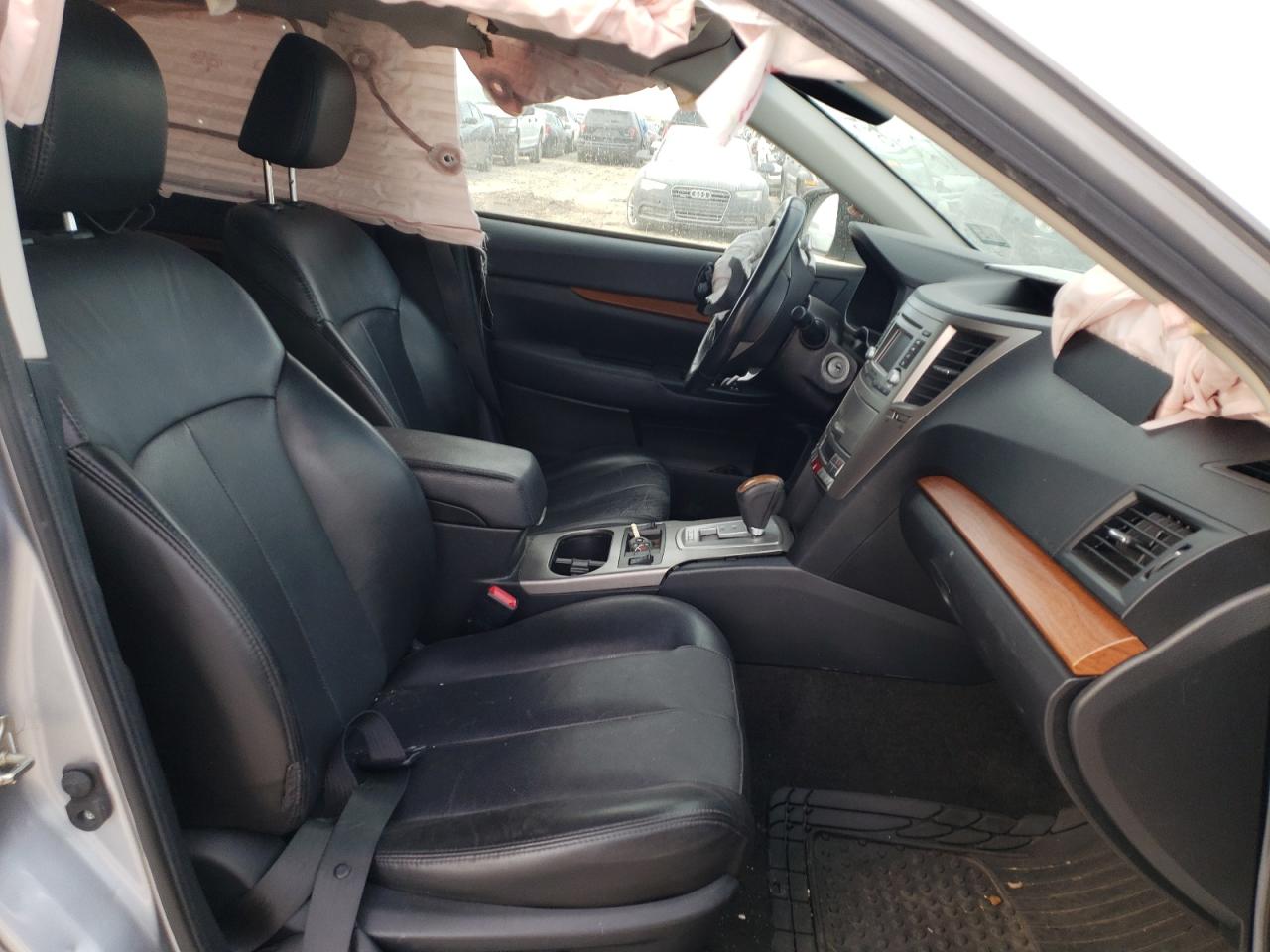 Photo 5 from auction – 2013 SUBARU OUTBACK 2. with VIN 4S4BRCKCXD3235240