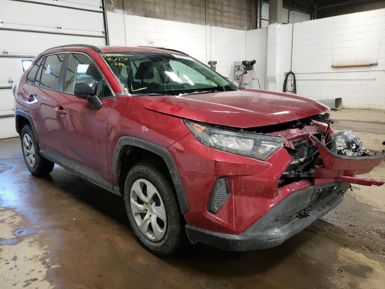 Photo 1 from auction – 2021 TOYOTA RAV4 LE with VIN 2T3F1RFV7MW219070