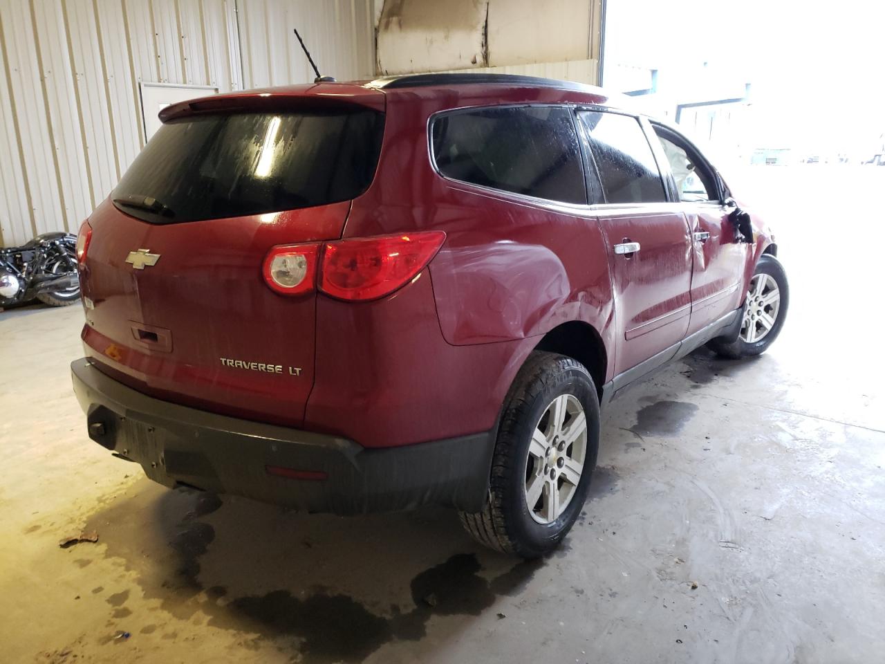 Photo 4 from auction – 2010 CHEVROLET TRAVERSE L with VIN 1GNLVFED7AS147474