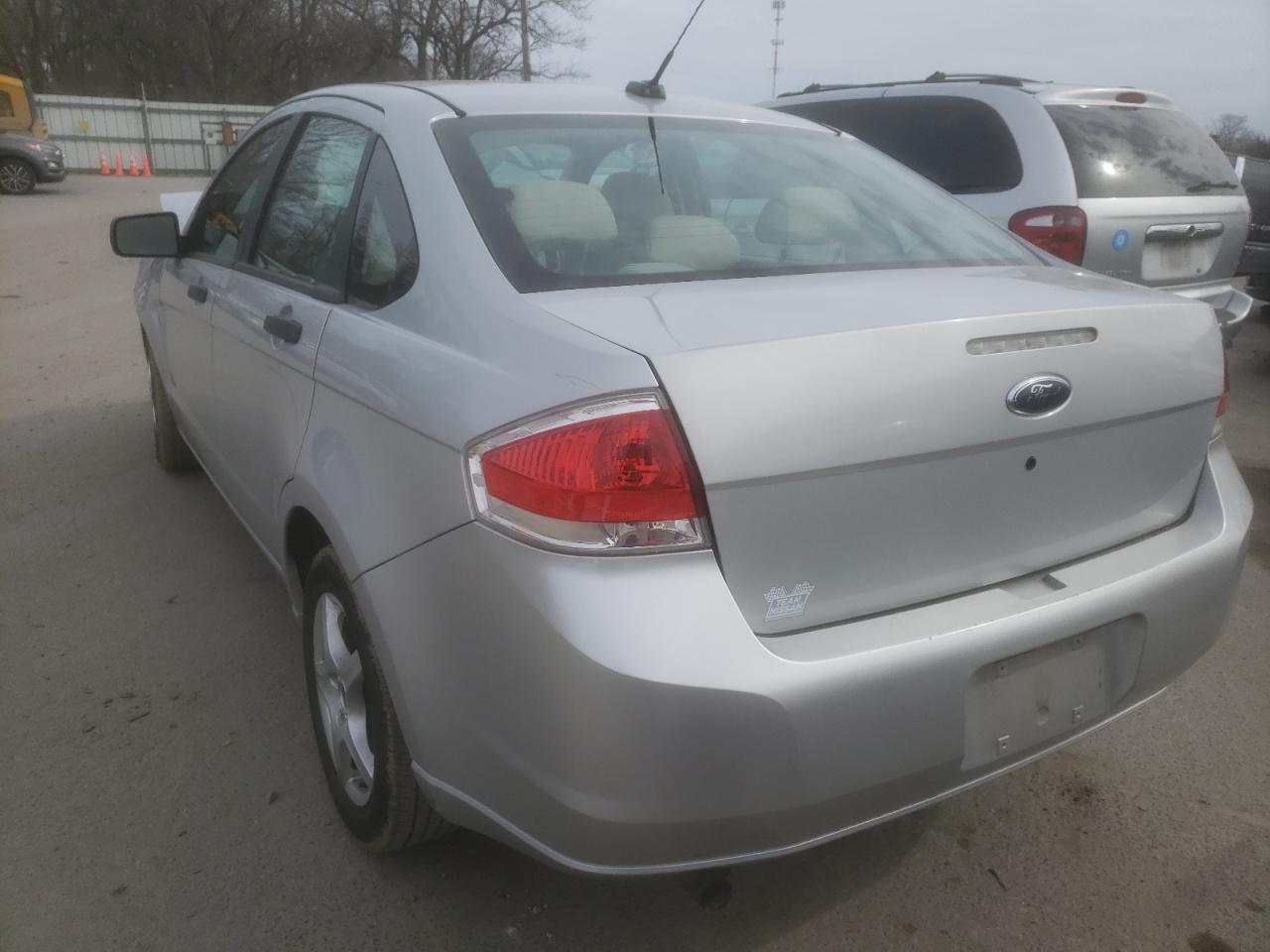 Photo 3 from auction – 2009 FORD FOCUS S with VIN 1FAHP34N69W211998