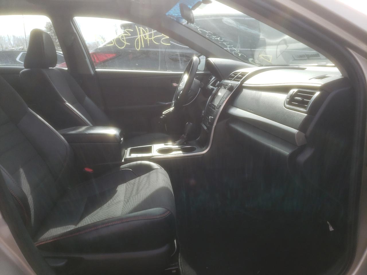 Photo 5 from auction – 2016 TOYOTA CAMRY LE with VIN 4T1BF1FK2GU258797