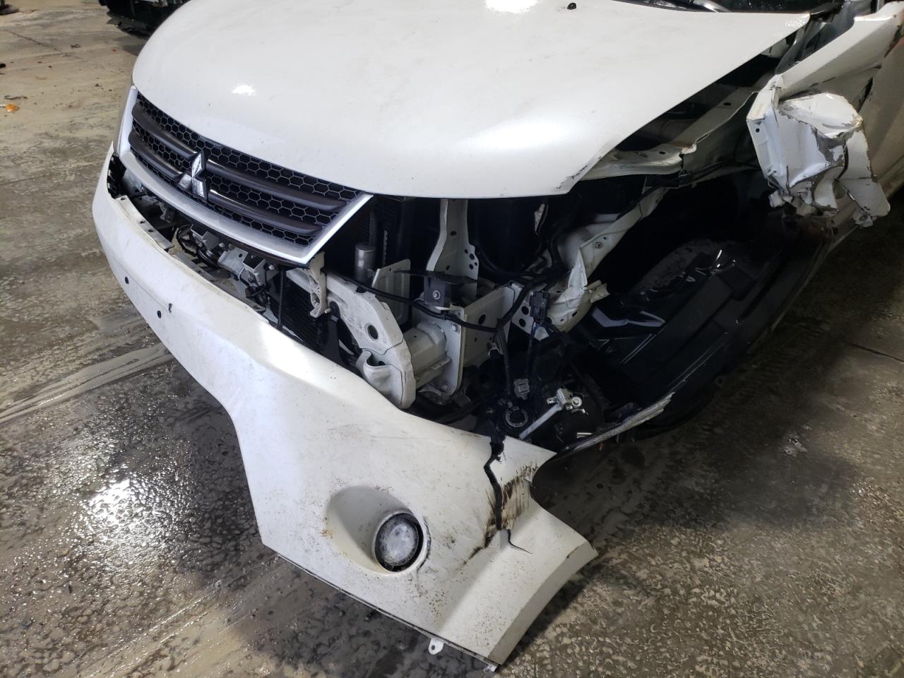 Photo 9 from auction – 2009 MITSUBISHI OUTLANDER with VIN JA4LS31W89Z008555