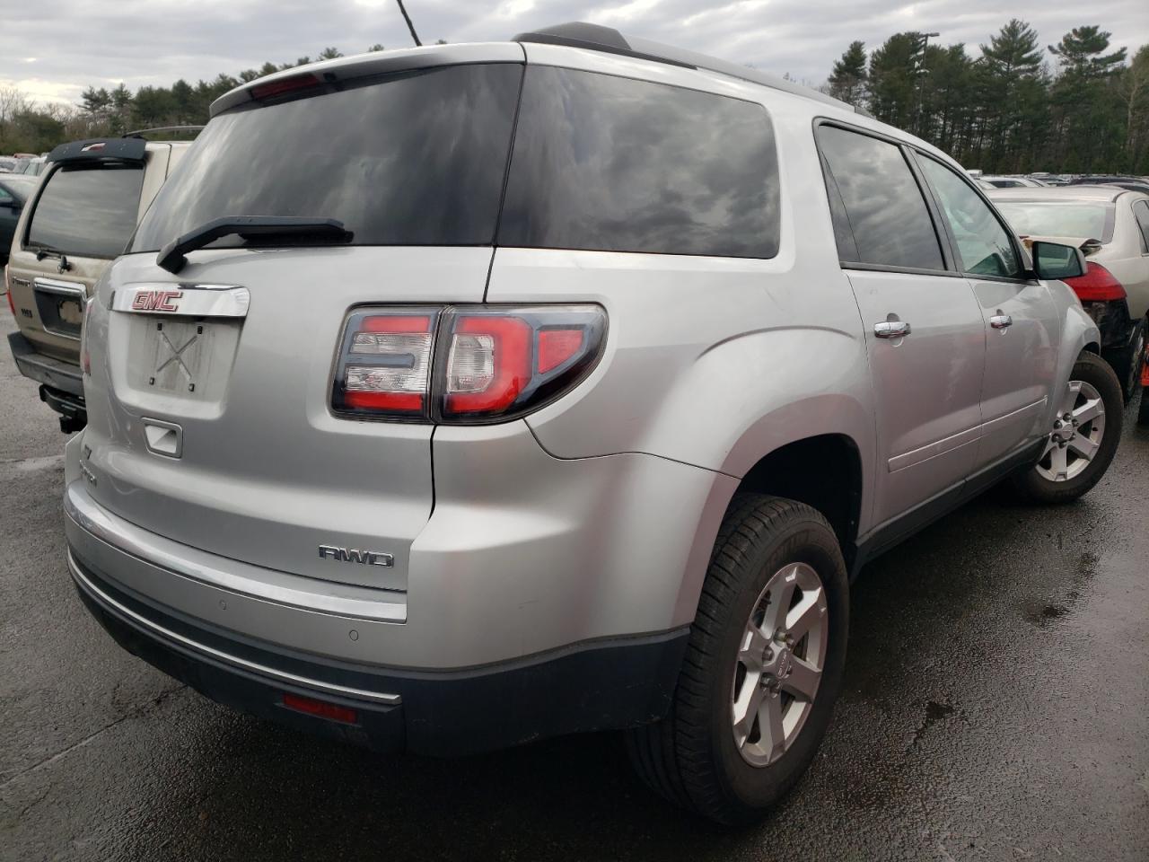 Photo 4 from auction – 2015 GMC ACADIA SLE with VIN 1GKKVPKD6FJ383825