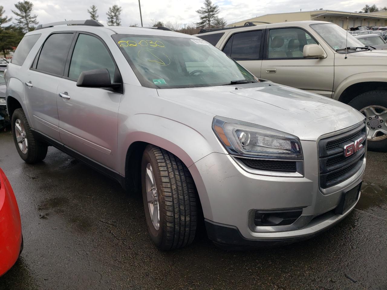 GMC ACADIA SLE 2015 with VIN 1GKKVPKD6FJ383825 - Photo from auction