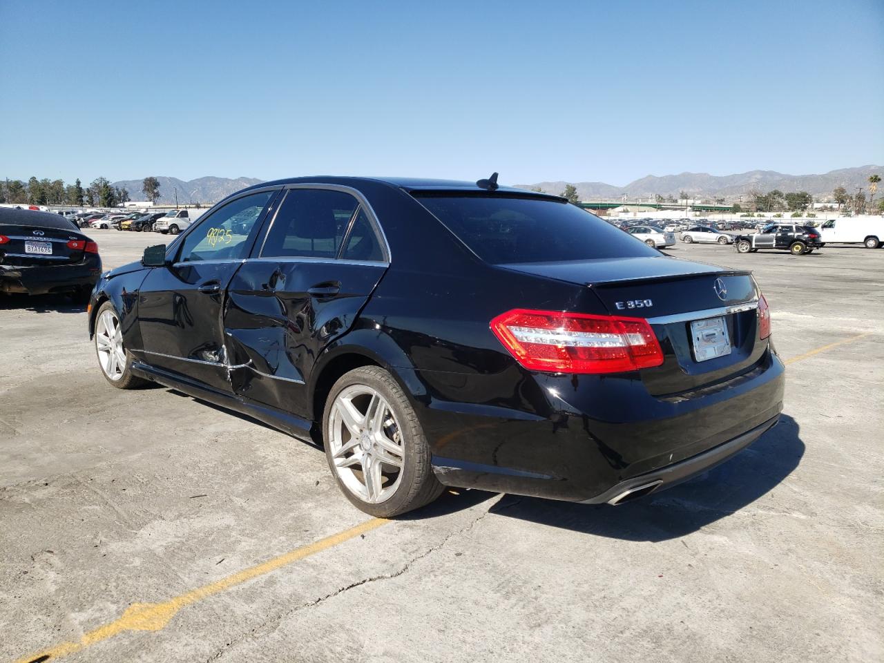 Photo 3 from auction – 2011 MERCEDES-BENZ E 350 with VIN WDDHF5GB3BA371520