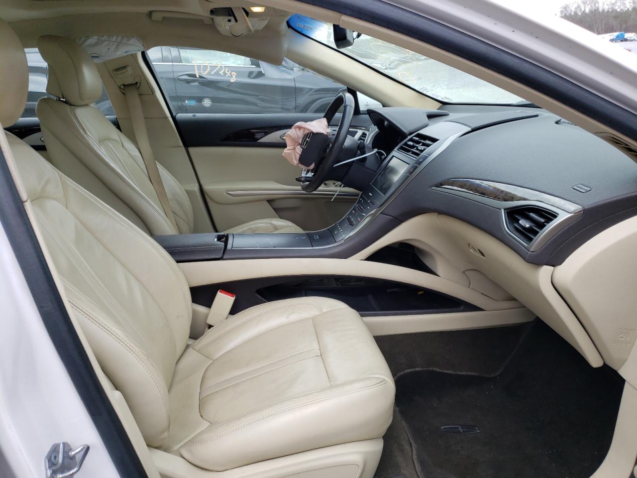 Photo 5 from auction – 2015 LINCOLN MKZ HYBRID with VIN 3LN6L2LU2FR600907