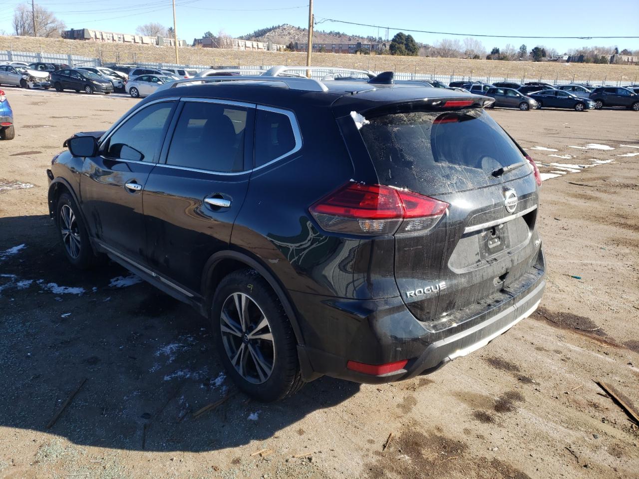 Photo 3 from auction – 2017 NISSAN ROGUE with VIN 5N1AT2MV8HC769820
