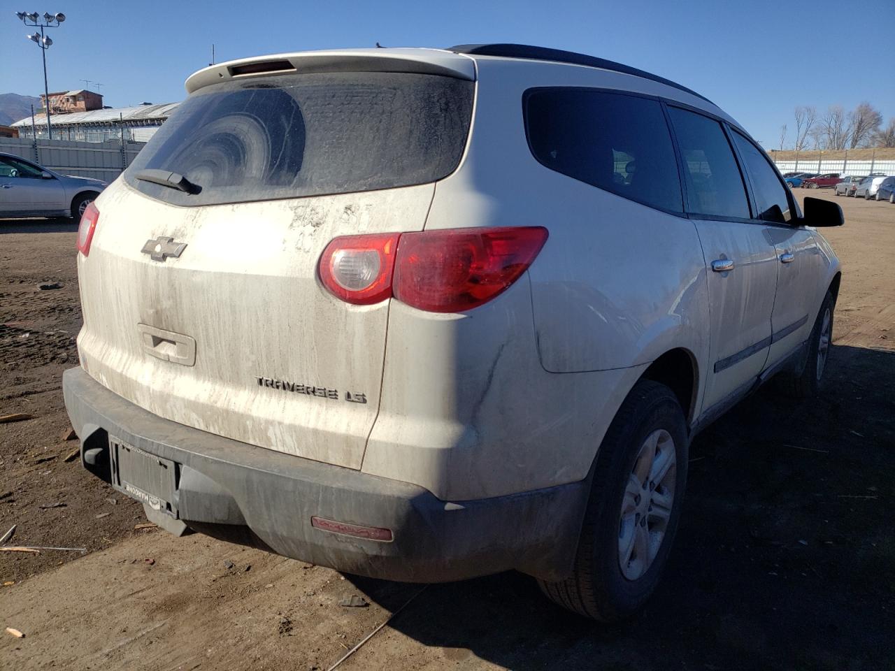 Photo 4 from auction – 2012 CHEVROLET TRAVERSE L with VIN 1GNKRFED4CJ378986