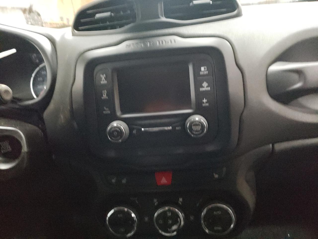 Photo 9 from auction – 2015 JEEP RENEGADE L with VIN ZACCJBDT0FPB56248