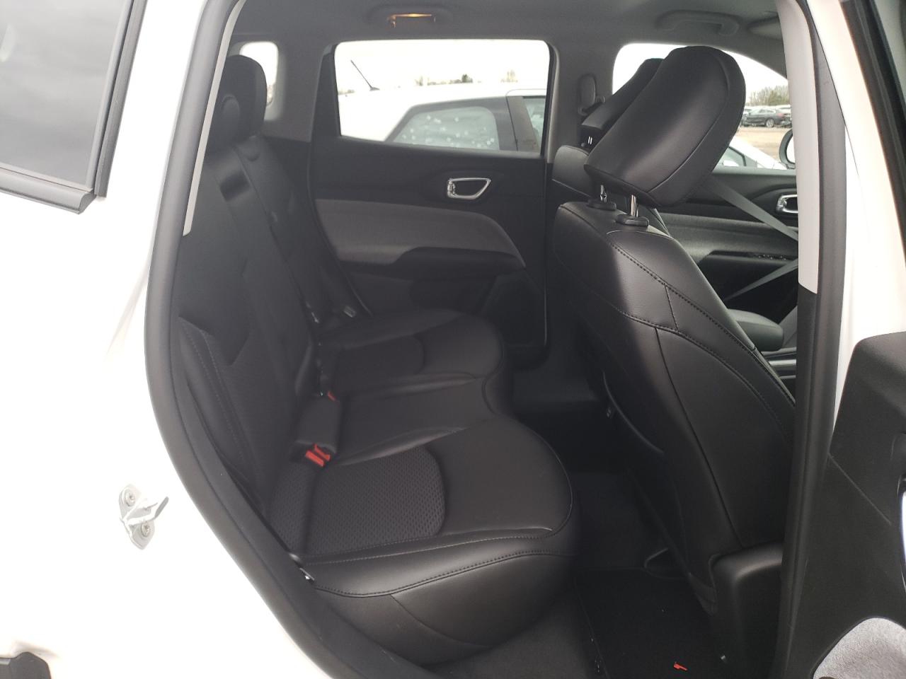 Photo 6 from auction – 2022 JEEP COMPASS LA with VIN 3C4NJDBB7NT135821