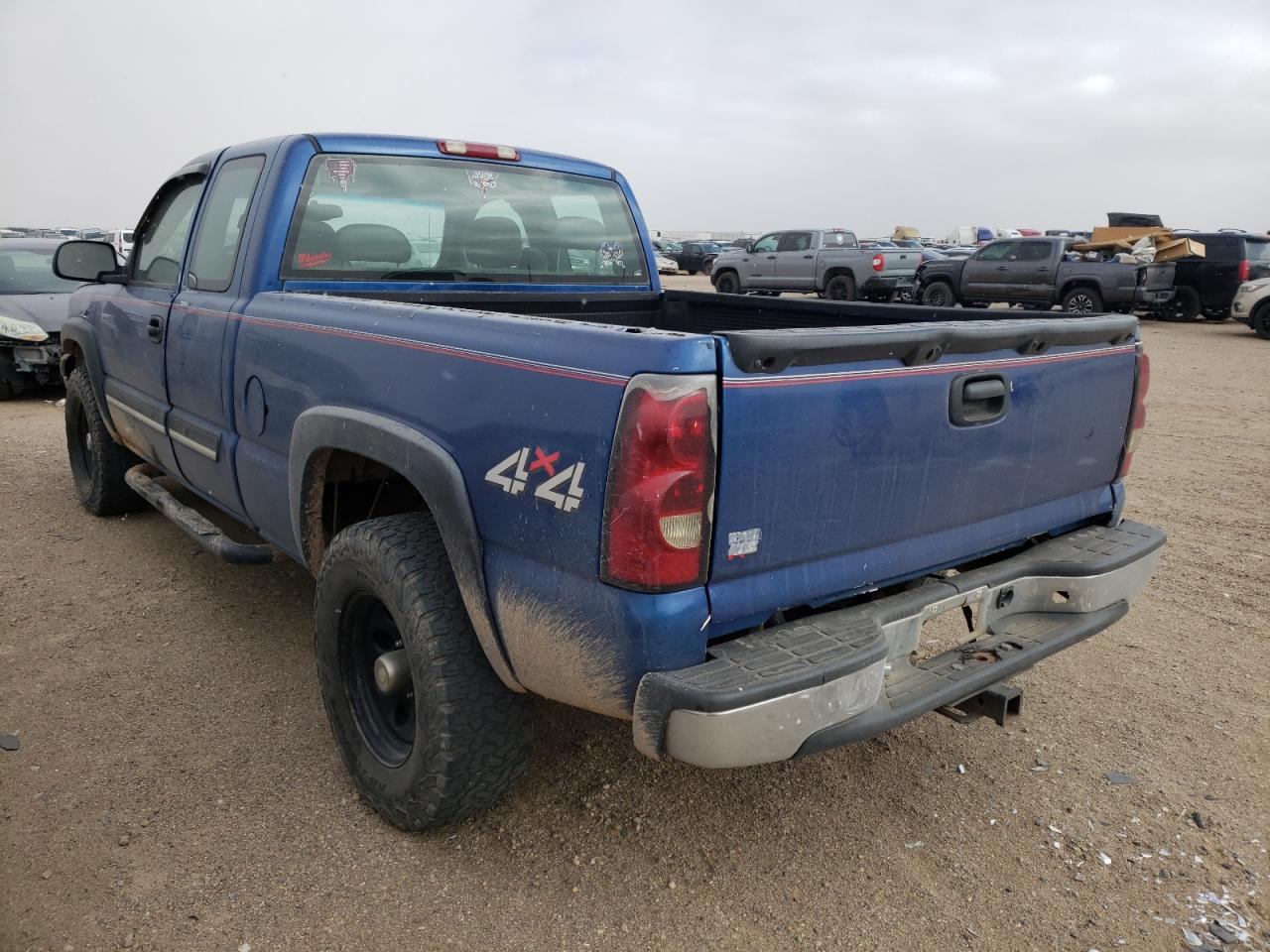 صورة رقم 3 من المزاد - 2004 CHEVROLET SILVERADO مع VIN 2GCEK19V641251877