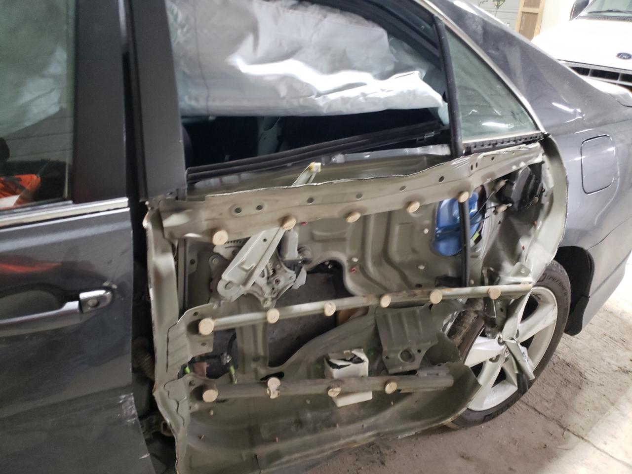 Photo 9 from auction – 2010 TOYOTA CAMRY BASE with VIN 4T1BF3EK9AU512560