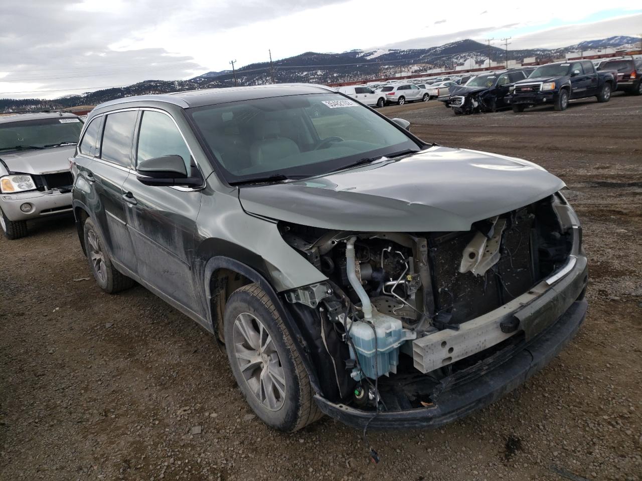 TOYOTA HIGHLANDER 2015 with VIN 5TDJKRFH7FS109917 - Photo from auction