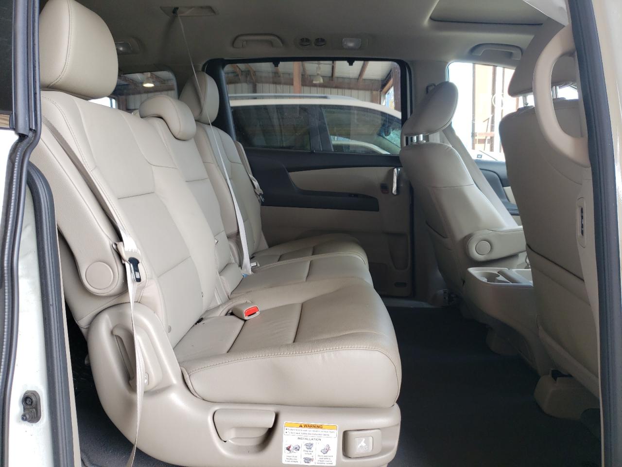 Photo 6 from auction – 2017 HONDA ODYSSEY EX with VIN 5FNRL5H67HB019095