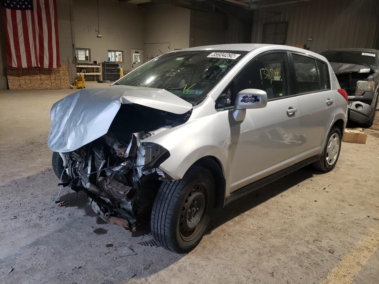 Photo 2 from auction – 2007 NISSAN VERSA S with VIN 3N1BC13E77L446420