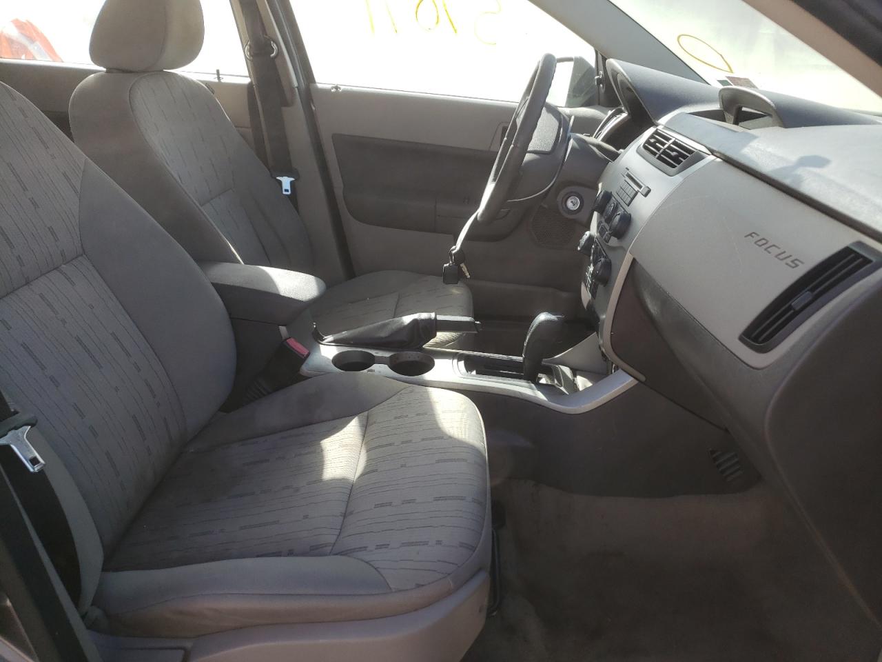 Photo 5 from auction – 2011 FORD FOCUS SE with VIN 1FAHP3FN4BW177336