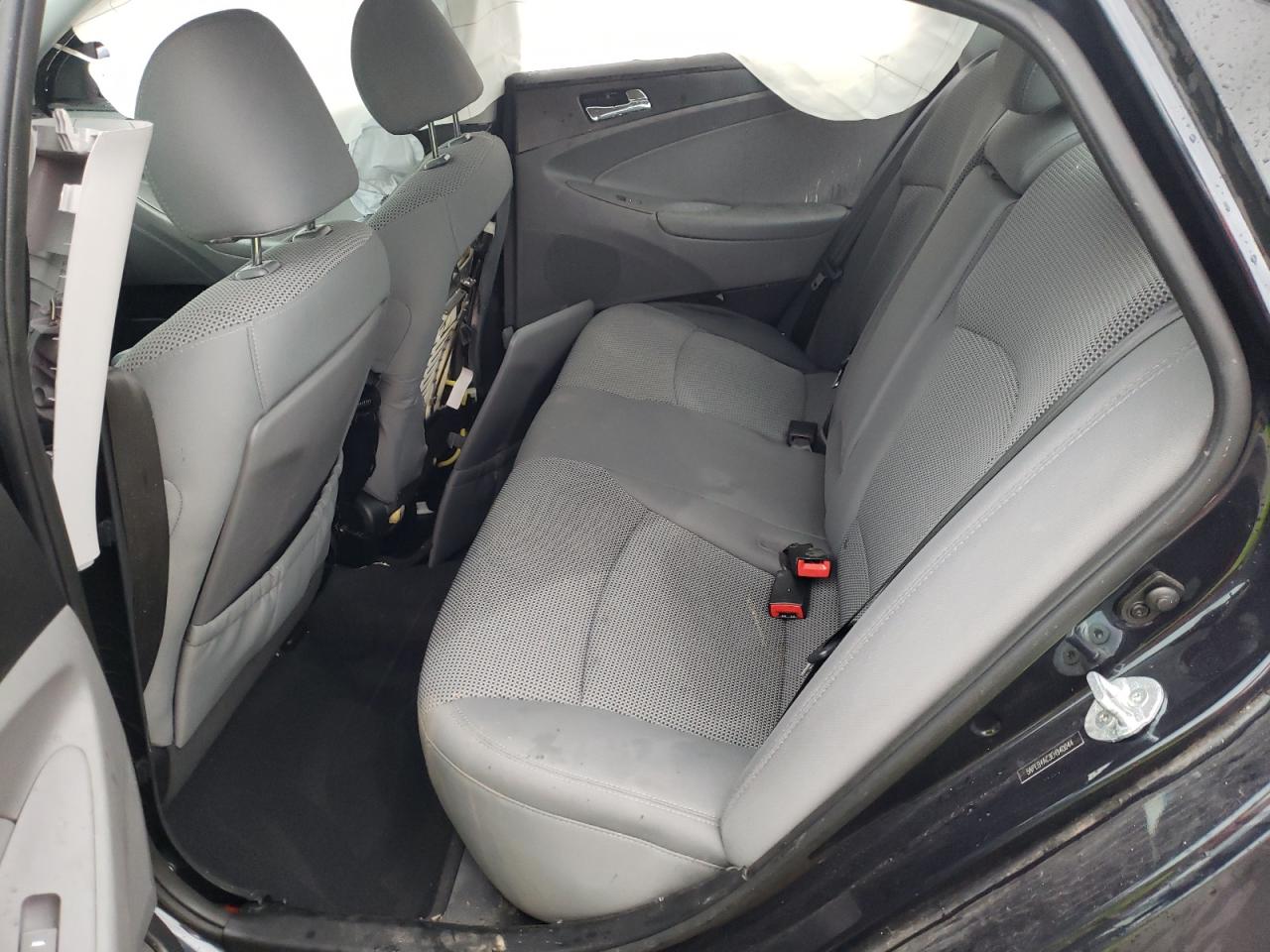 Photo 6 from auction – 2014 HYUNDAI SONATA GLS with VIN 5NPEB4AC3EH940044
