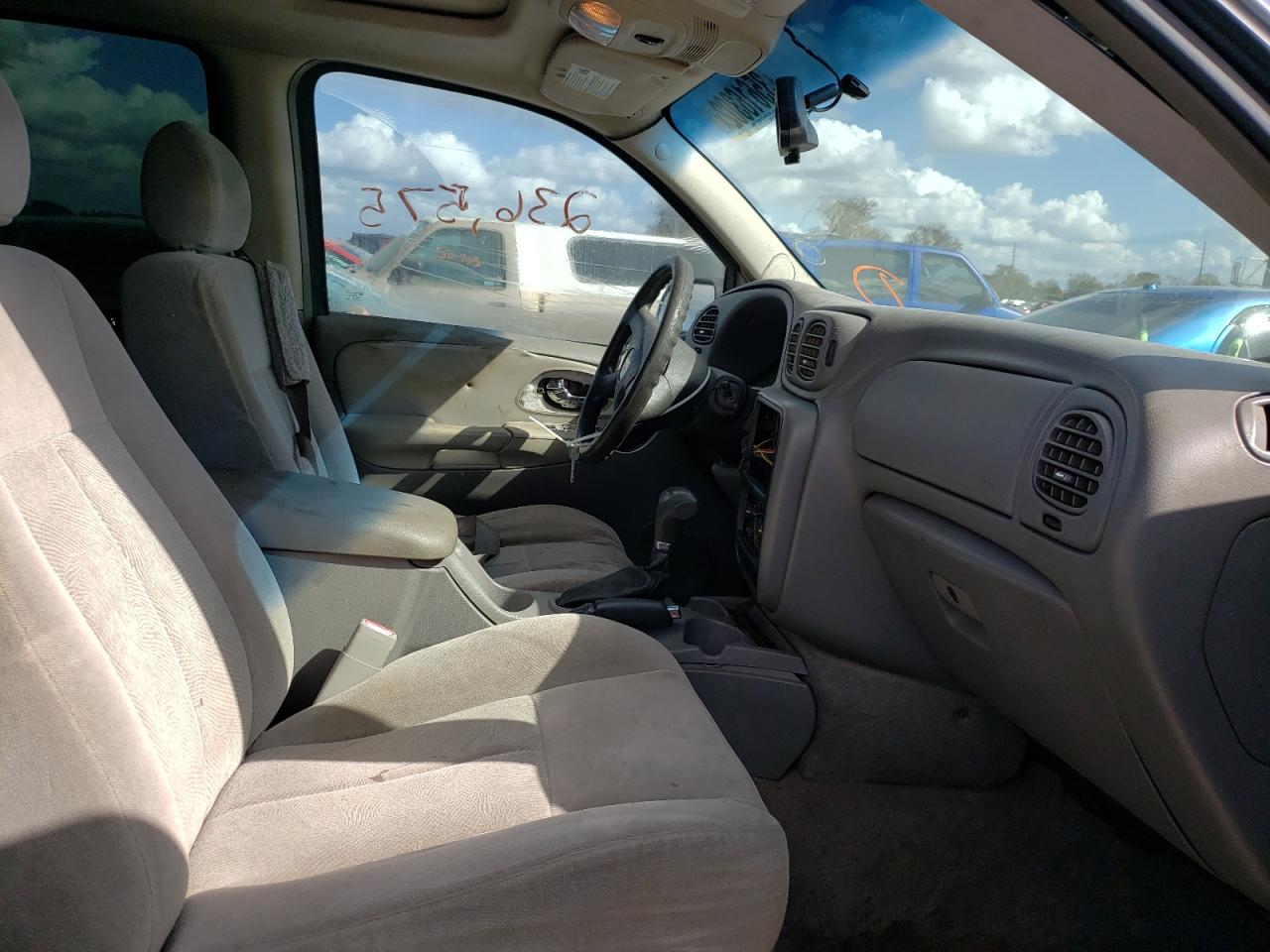 Photo 5 from auction – 2006 CHEVROLET TRAILBLAZE with VIN 1GNDS13S462251140
