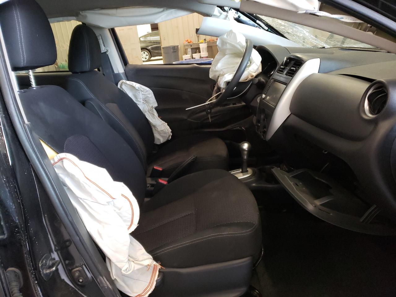 Photo 5 from auction – 2019 NISSAN VERSA S with VIN 3N1CN7APXKL842906