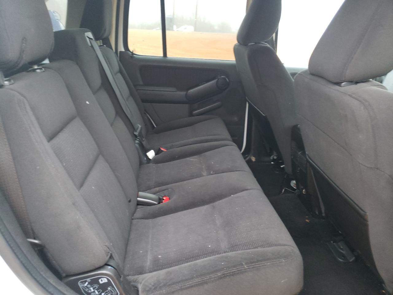 Photo 6 from auction – 2010 FORD EXPLORER X with VIN 1FMEU6DE5AUA37103