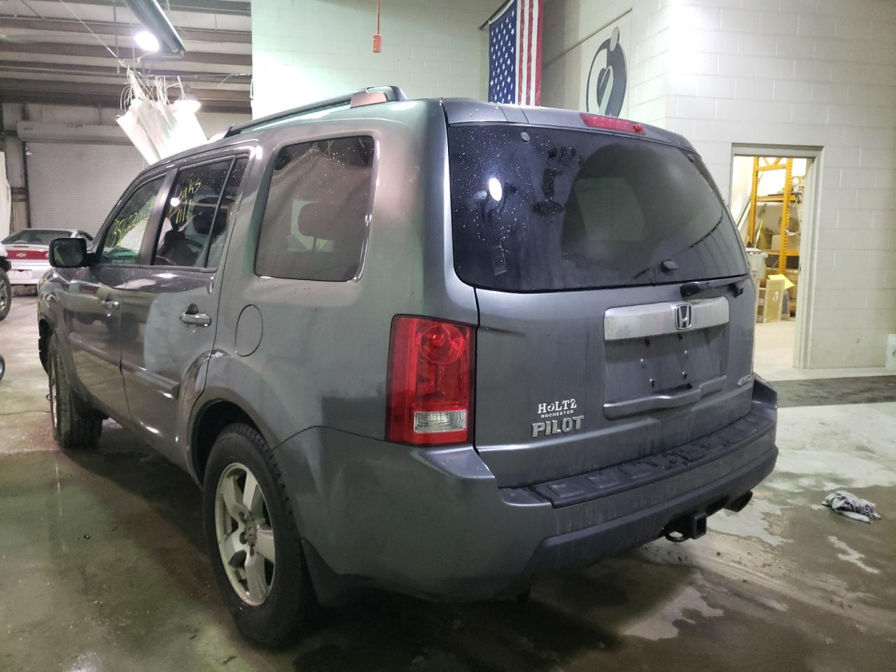 Photo 3 from auction – 2010 HONDA PILOT EX with VIN 5FNYF4H49AB006060