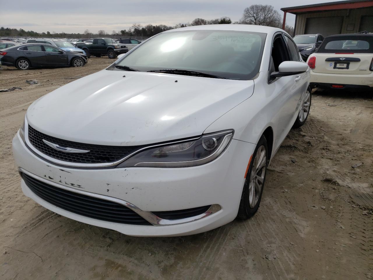 Photo 2 from auction – 2015 CHRYSLER 200 LIMITE with VIN 1C3CCCAB0FN715544
