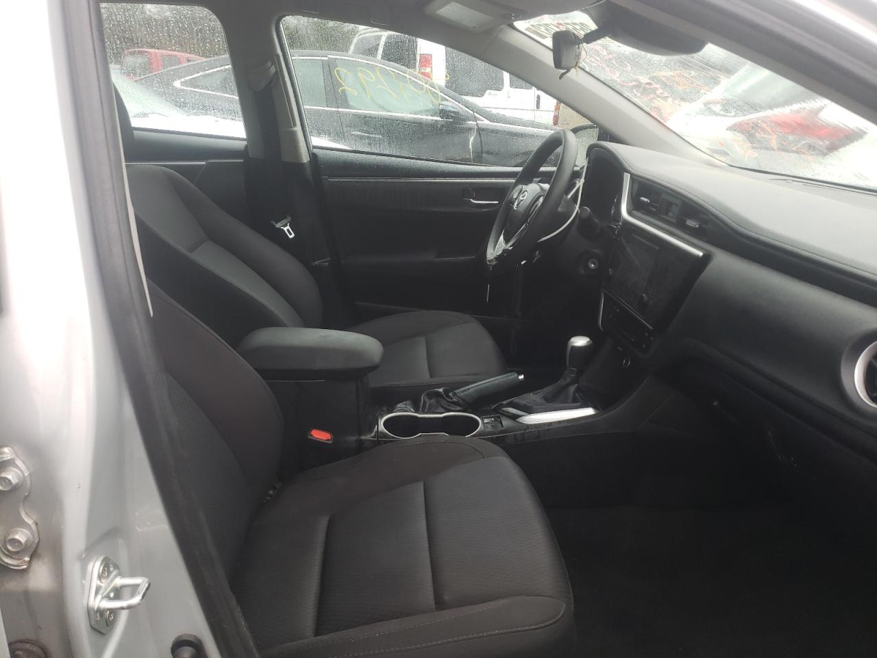Photo 5 from auction – 2018 TOYOTA COROLLA L with VIN 5YFBURHE0JP835363