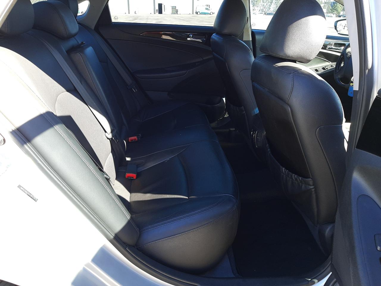 صورة رقم 6 من المزاد - 2012 HYUNDAI SONATA SE مع VIN 5NPEC4AC7CH391524