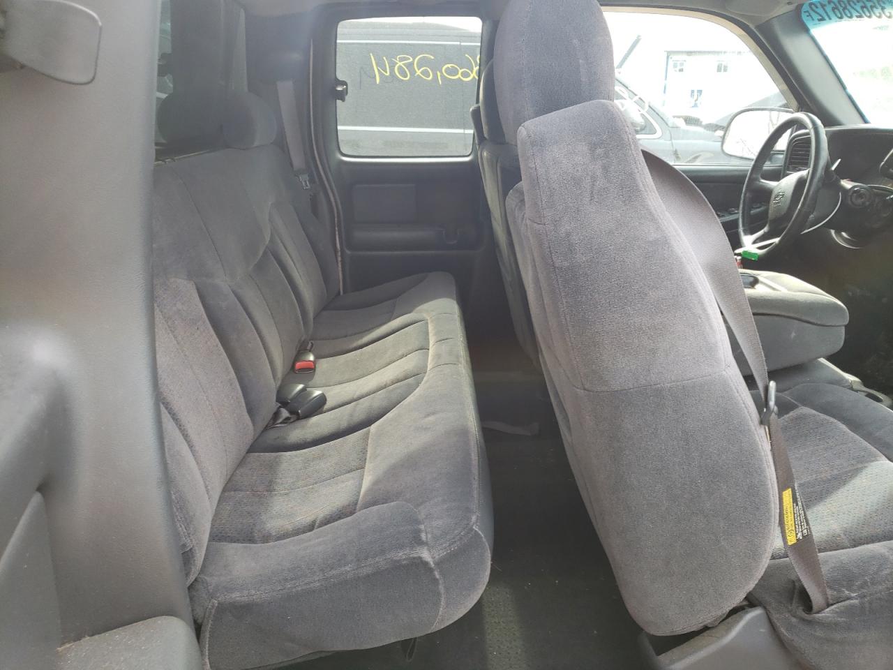 Photo 6 from auction – 2001 CHEVROLET SILVERADO with VIN 1GCEK19T61E222906