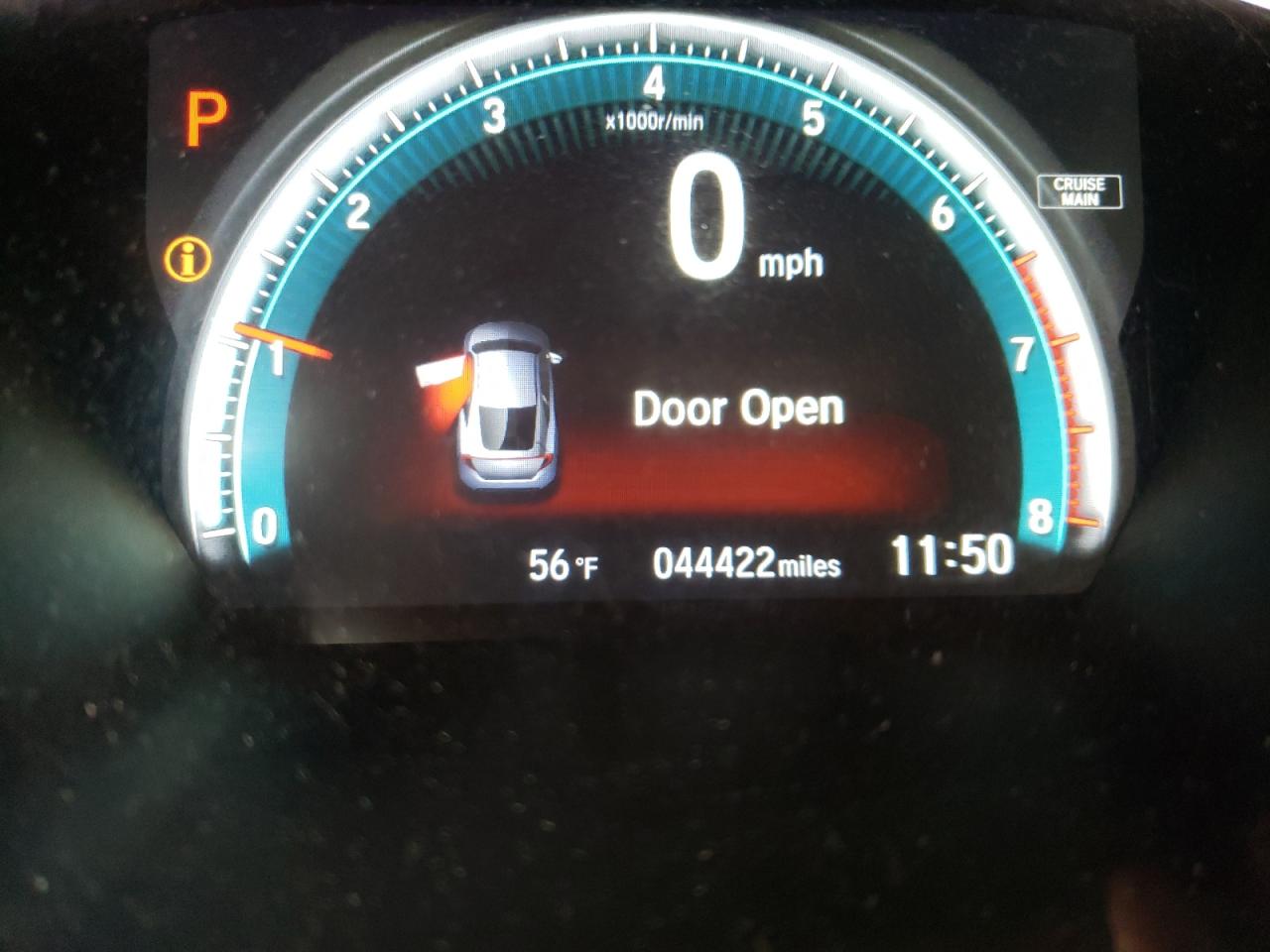 Photo 8 from auction – 2017 HONDA CIVIC EX with VIN 2HGFC3B34HH352291