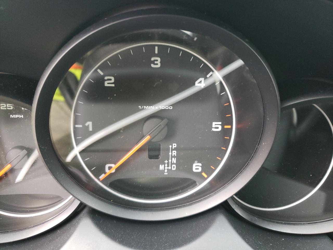Photo 8 from auction – 2015 PORSCHE CAYENNE with VIN WP1AF2A26FLA30480