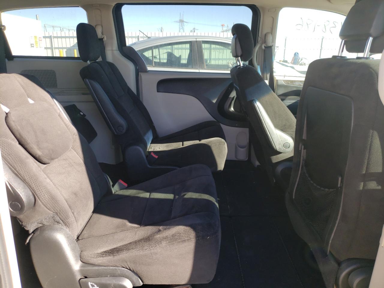 Photo 6 from auction – 2012 DODGE GRAND CARA with VIN 2C4RDGCG4CR373453