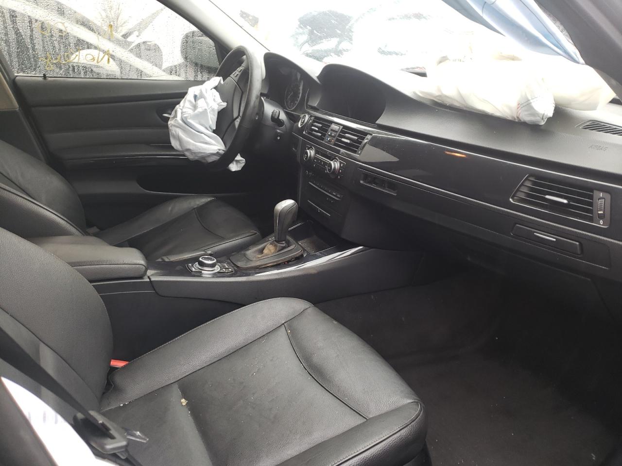 Photo 5 from auction – 2010 BMW 328 XI with VIN WBAPK7C55AA462944
