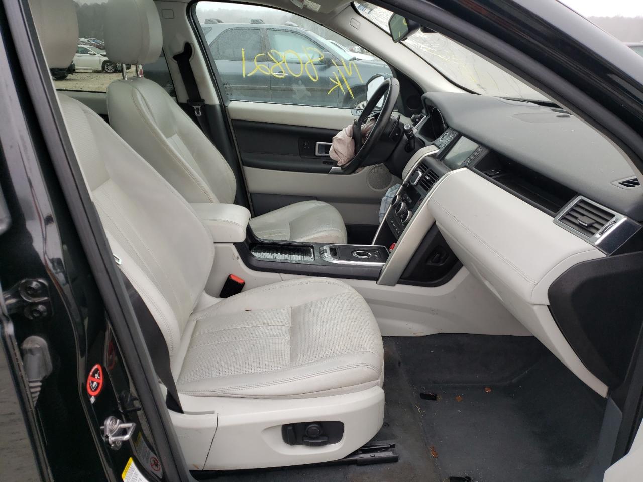 Photo 5 from auction – 2017 LAND ROVER DISCOVERY with VIN SALCR2BG9HH695237
