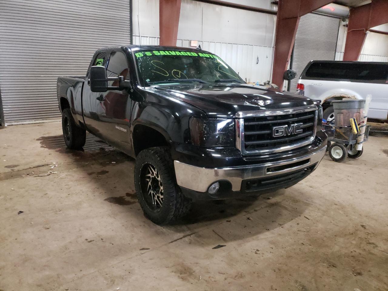 GMC SIERRA K15 2010 with VIN 1GTSKUEA9AZ116001 - Photo from auction