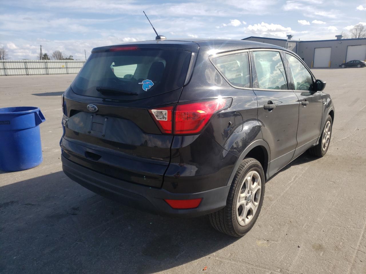 Photo 4 from auction – 2019 FORD ESCAPE S with VIN 1FMCU0F76KUB46142