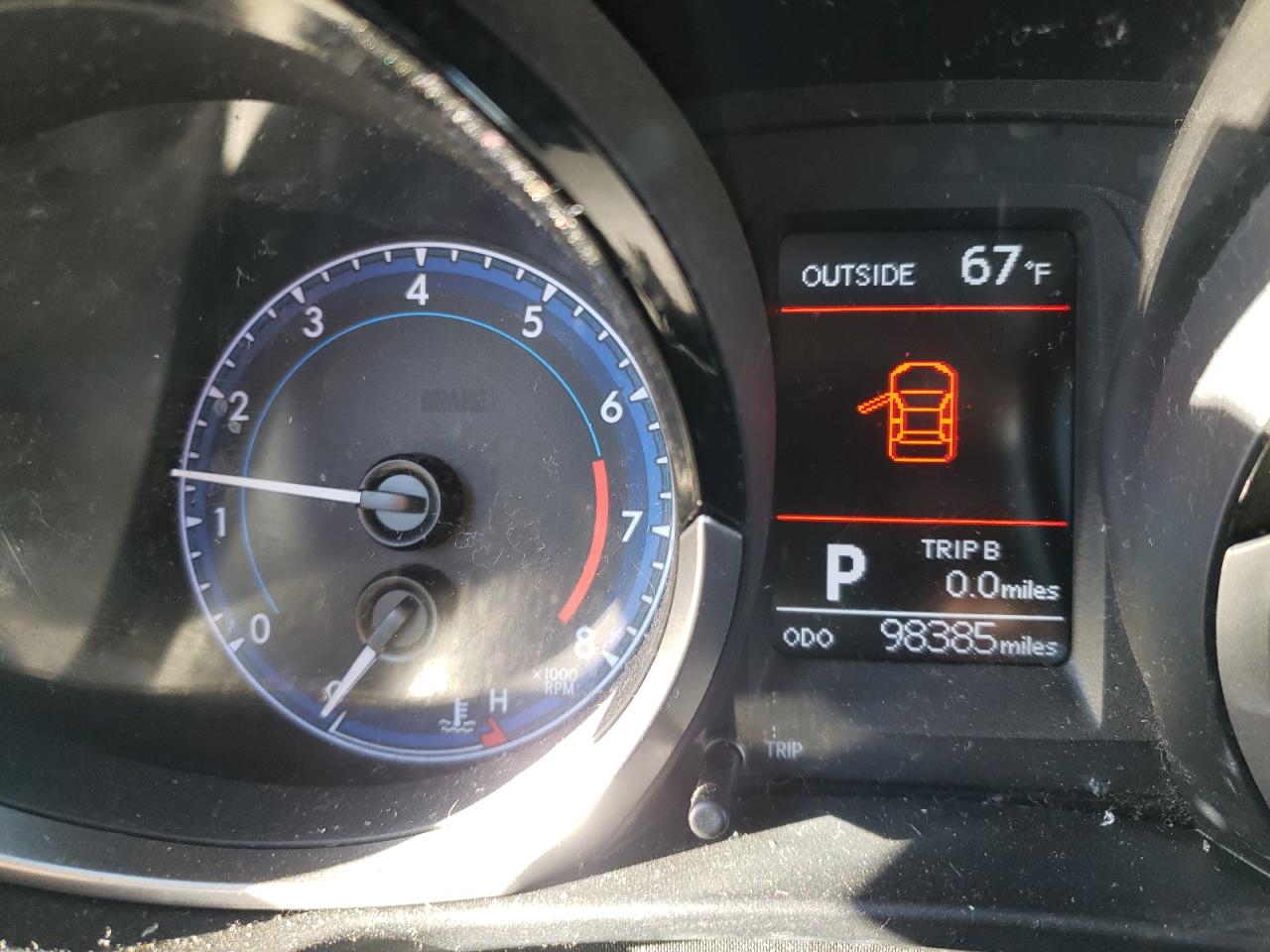 Photo 8 from auction – 2016 TOYOTA COROLLA L with VIN 2T1BURHE3GC611058