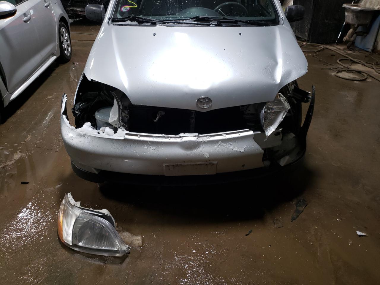Photo 9 from auction – 2001 TOYOTA ECHO with VIN JTDBT123510189923