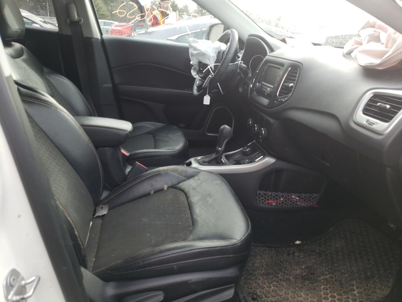 Photo 5 from auction – 2018 JEEP COMPASS LA with VIN 3C4NJDBBXJT402797