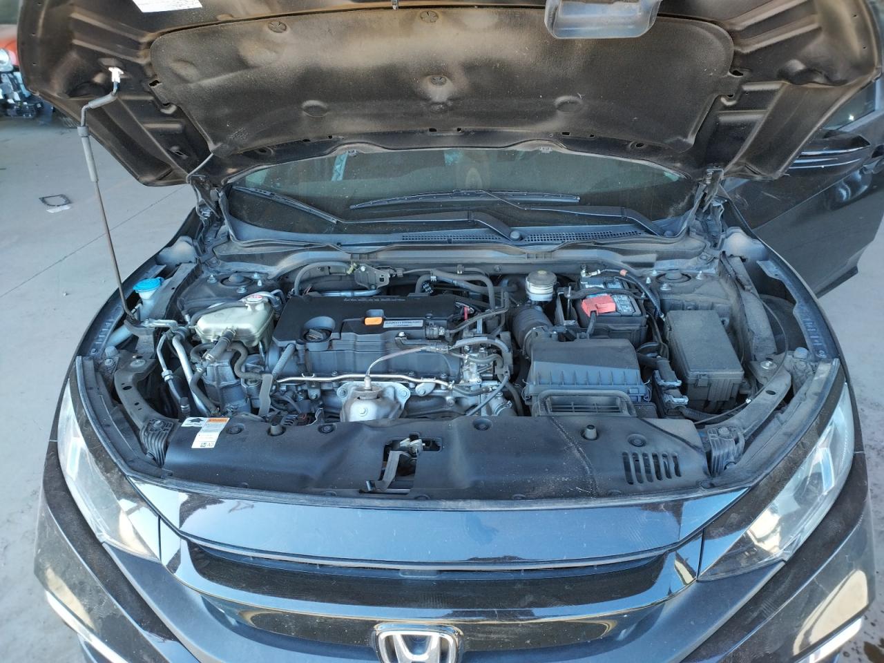 Photo 7 from auction – 2020 HONDA CIVIC LX with VIN 19XFC2F61LE011870